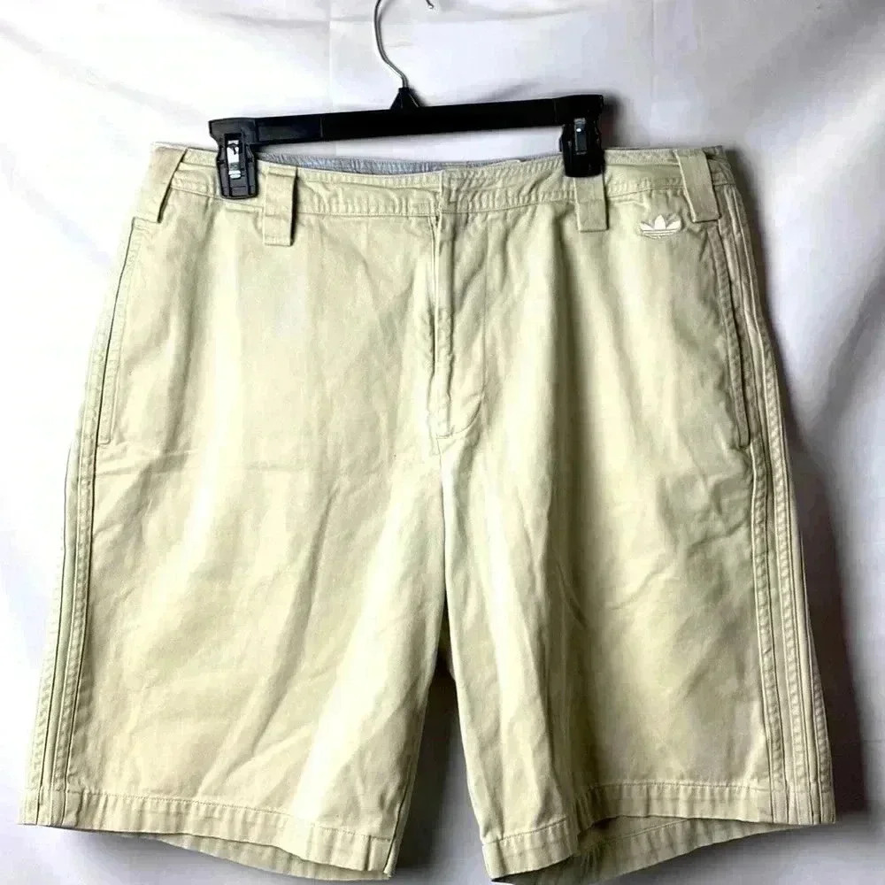 ADIDAS MENS SIZE 34 KHAKI TAN SHORTS GOOD‎ CLEAN CONDITION